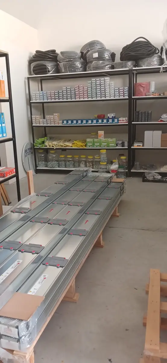 Galvanizli kablo kanalı ve tesisat malzemeleri